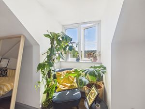 Bedroom- click for photo gallery